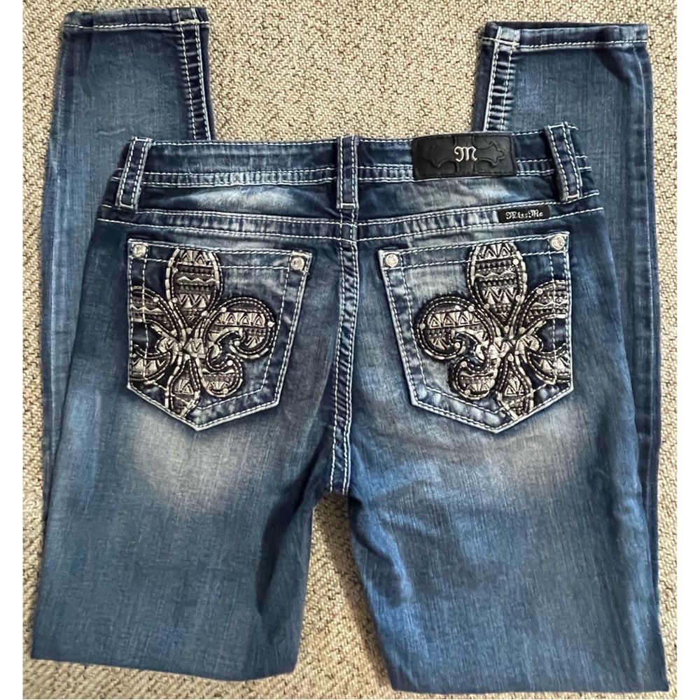 Miss Me Hailey Skinny Embroidered Fleur De Lis Jeans 29x28 Like New